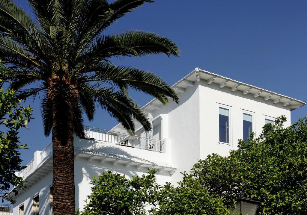 Boutique Hotel Holos Seville Ngoại thất bức ảnh