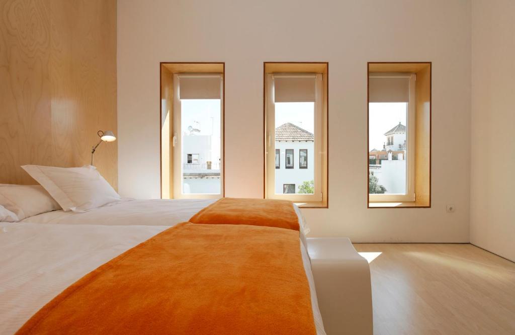 Boutique Hotel Holos Seville Ngoại thất bức ảnh